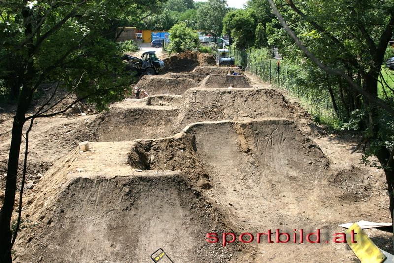 [Bild: afm1nrhsywq91swjc.jpg]