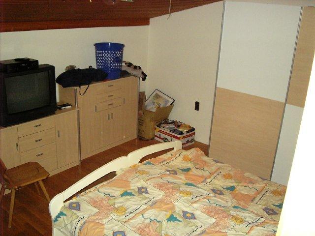 akgioyyhd3soi4645.jpg