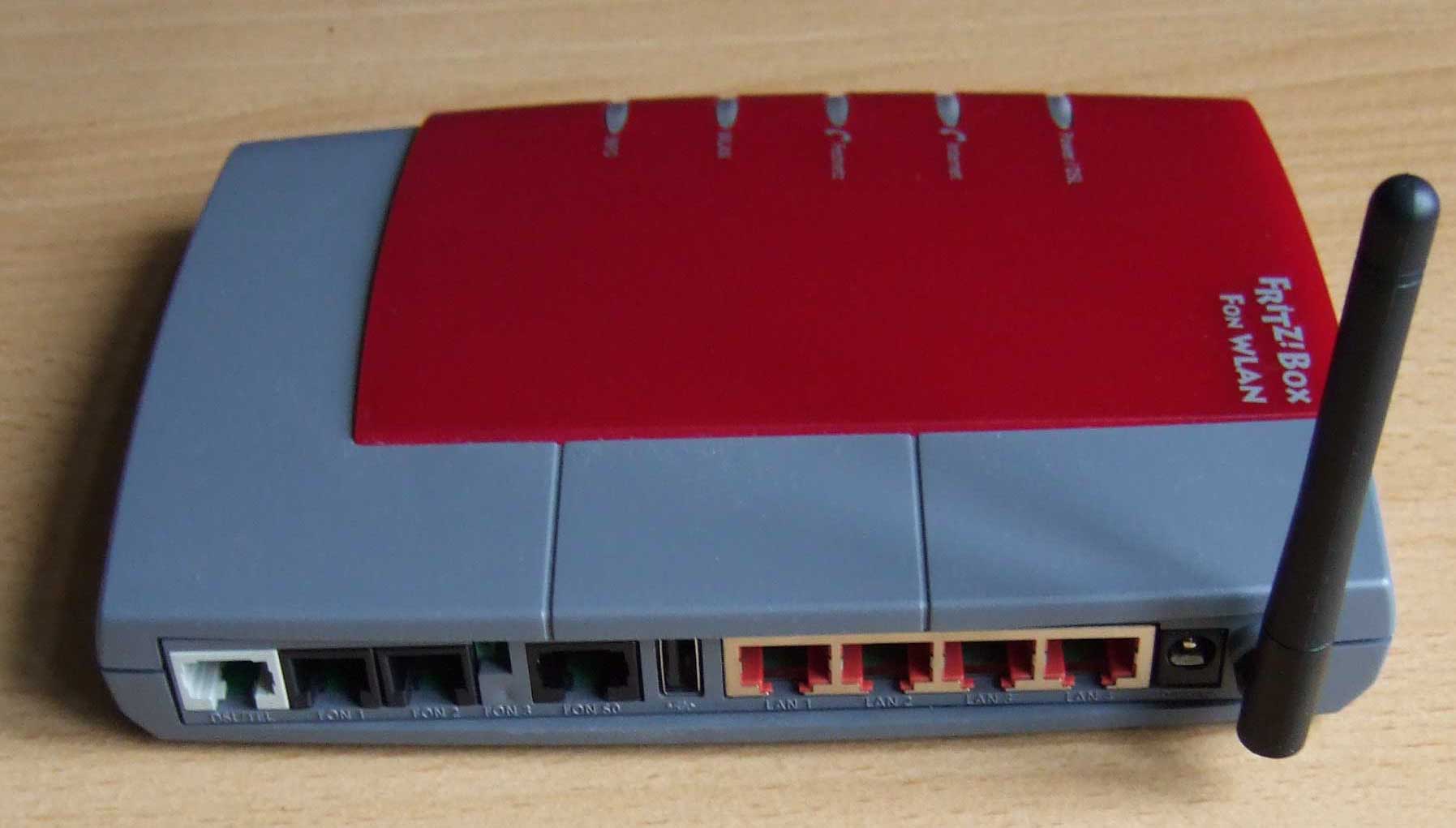 [VERKAUFT] AVM Fritzbox 7170 SL mit allem Zubehör