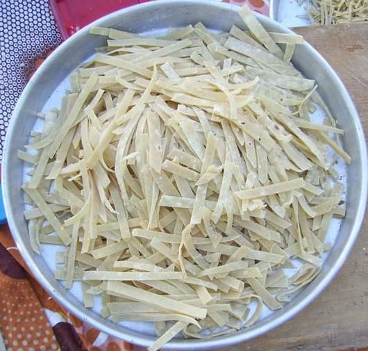 erişte hamuru yemek tarifleri