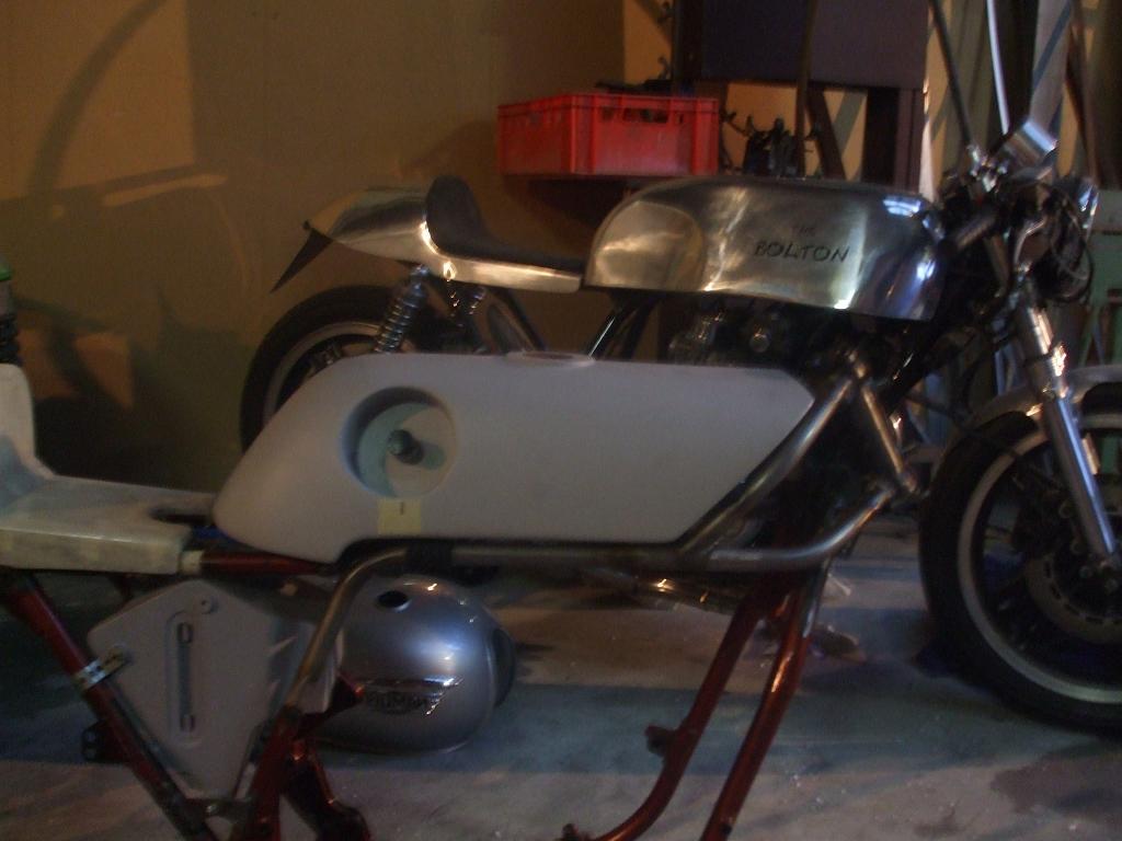 HONDA 900BO "RCB1000-76" - Page 3 Bhil4ejt6tlhntcxi