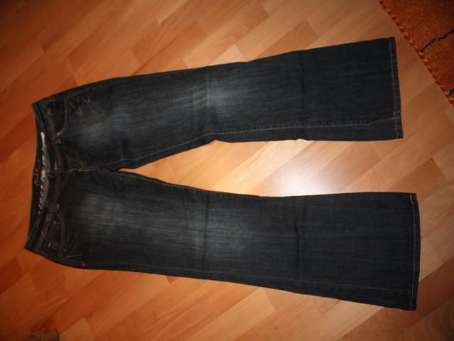 bhjb2224e7jtt7ykw.jpg