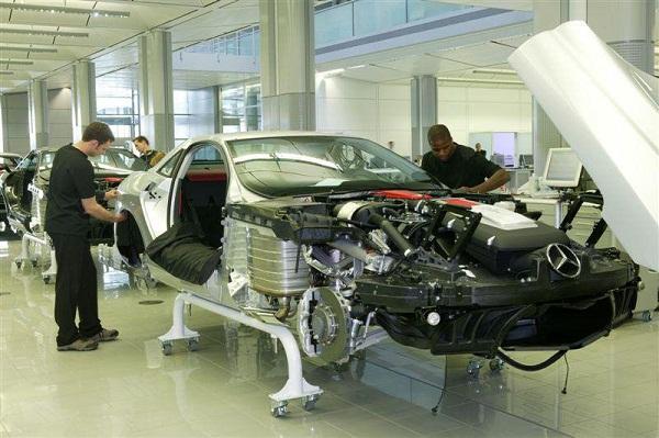 تصاویری بی نظیر از کمپانی بنز