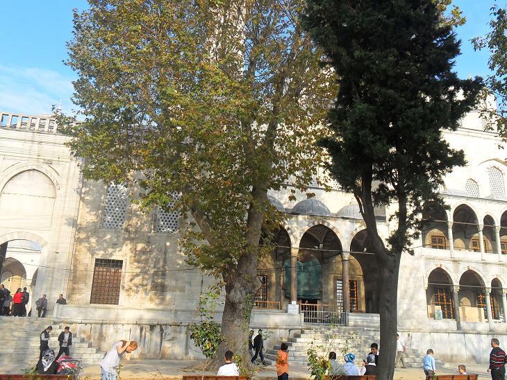 İstanbuL 18.11.2010 İstanbuL 18.11.2010