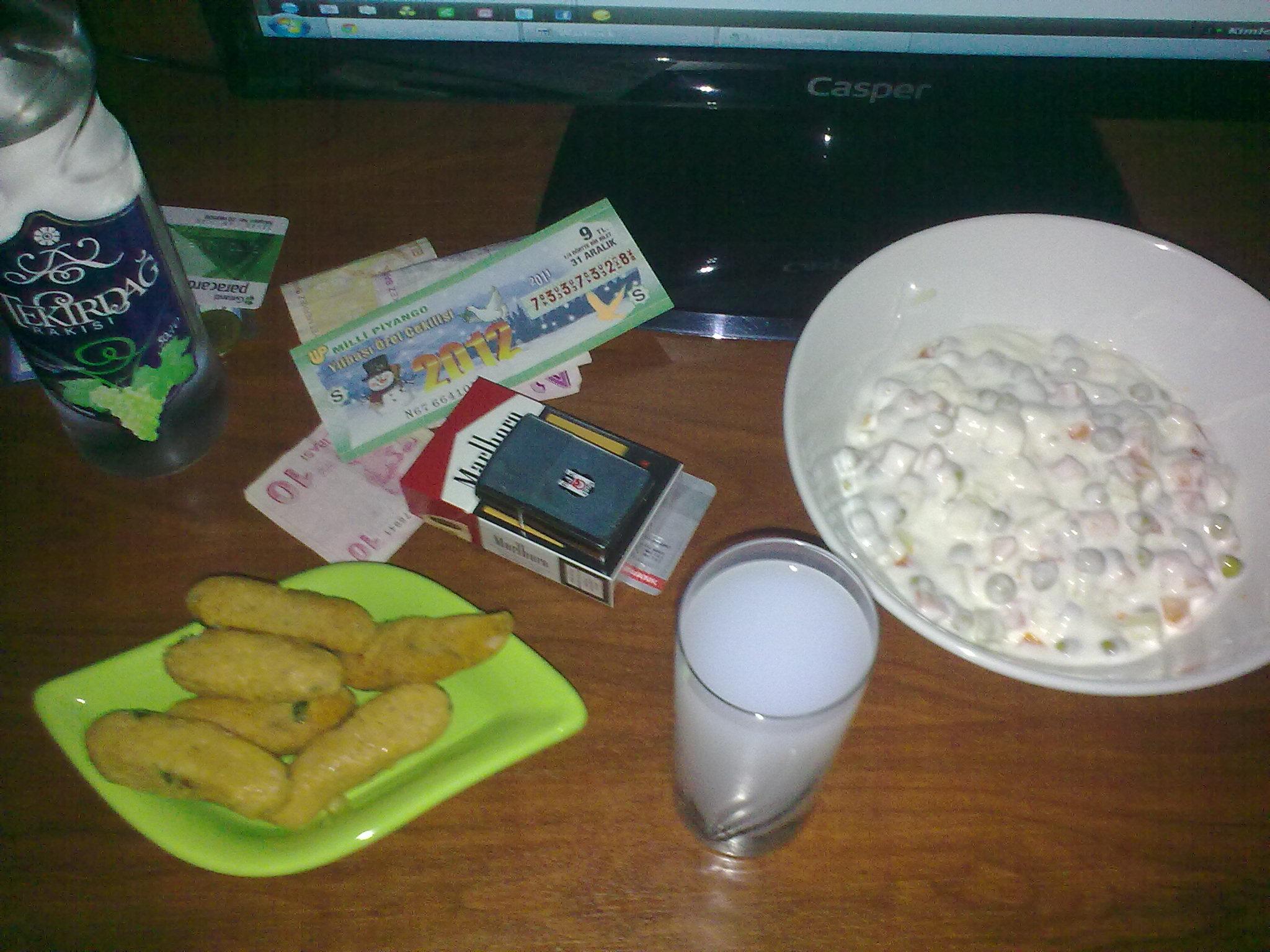 [Resim: bzzs2b4a7uiv35g0l.jpg]