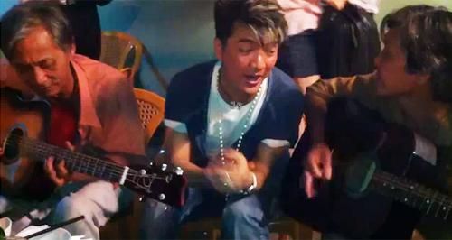 [Tình người] Mr Đàm nhậu ở Q.1 và 1 chút cao hứng hát live ngoài quán nhậu - 2