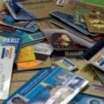 KMar vangt man met 38 valse creditcards
