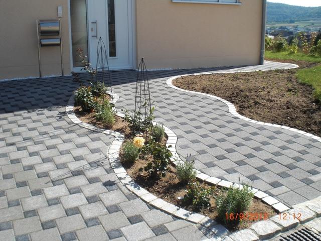 Rosen + Clematis für den Eingang - orange/violett evtl. - GEFUNDEN