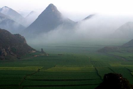 雲南金雞山