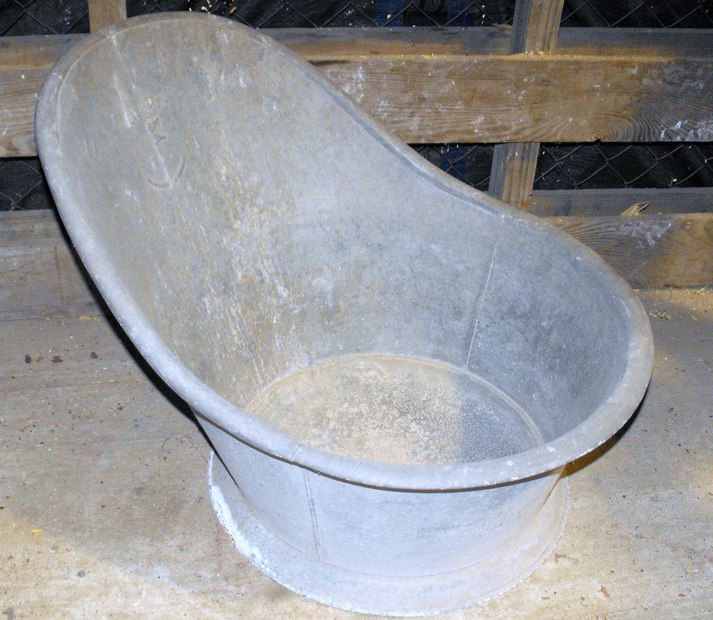 Antike Sitzbadewanne Zinkwanne Zinkbadewanne Gartenteich Pflanzschale