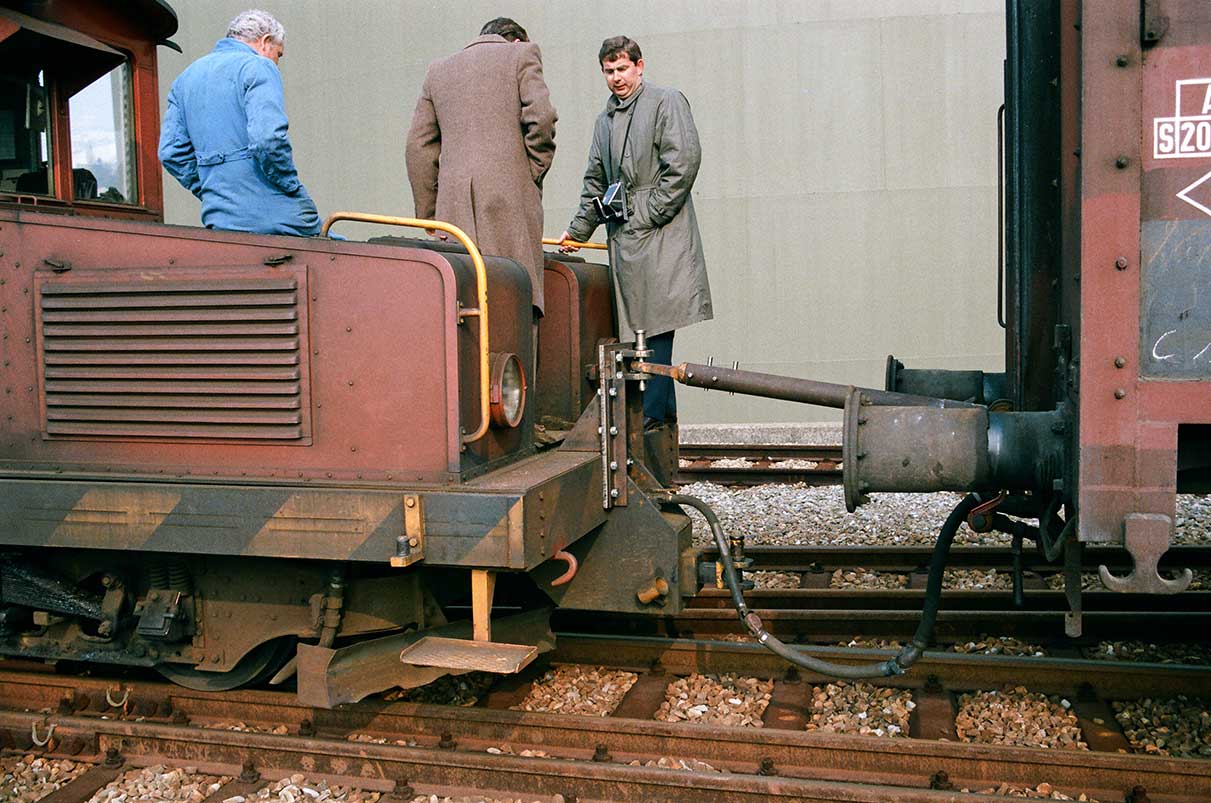 Triebfahrzeug Der Bahn 4 Buchstaben