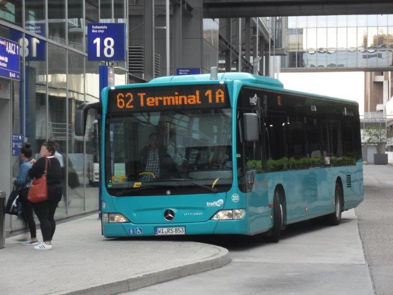 [Foto] Das Flughafen Terminal in 1 AQualität )) Bus (Frankfurt) Frankfurter Nahverkehrsforum
