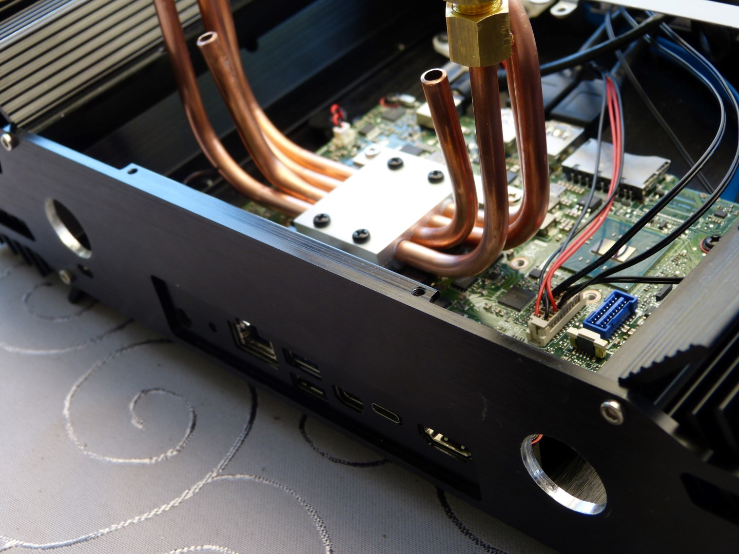 intel nuc water cooling