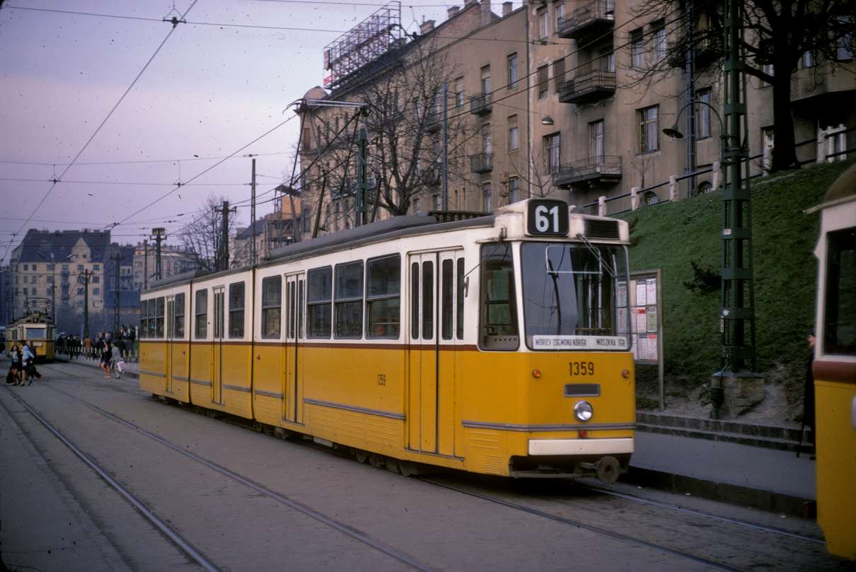 http://666kb.com/i/dkw5dbo8752xkrym8.jpg